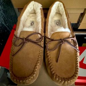 Ugg Dakota Slippers